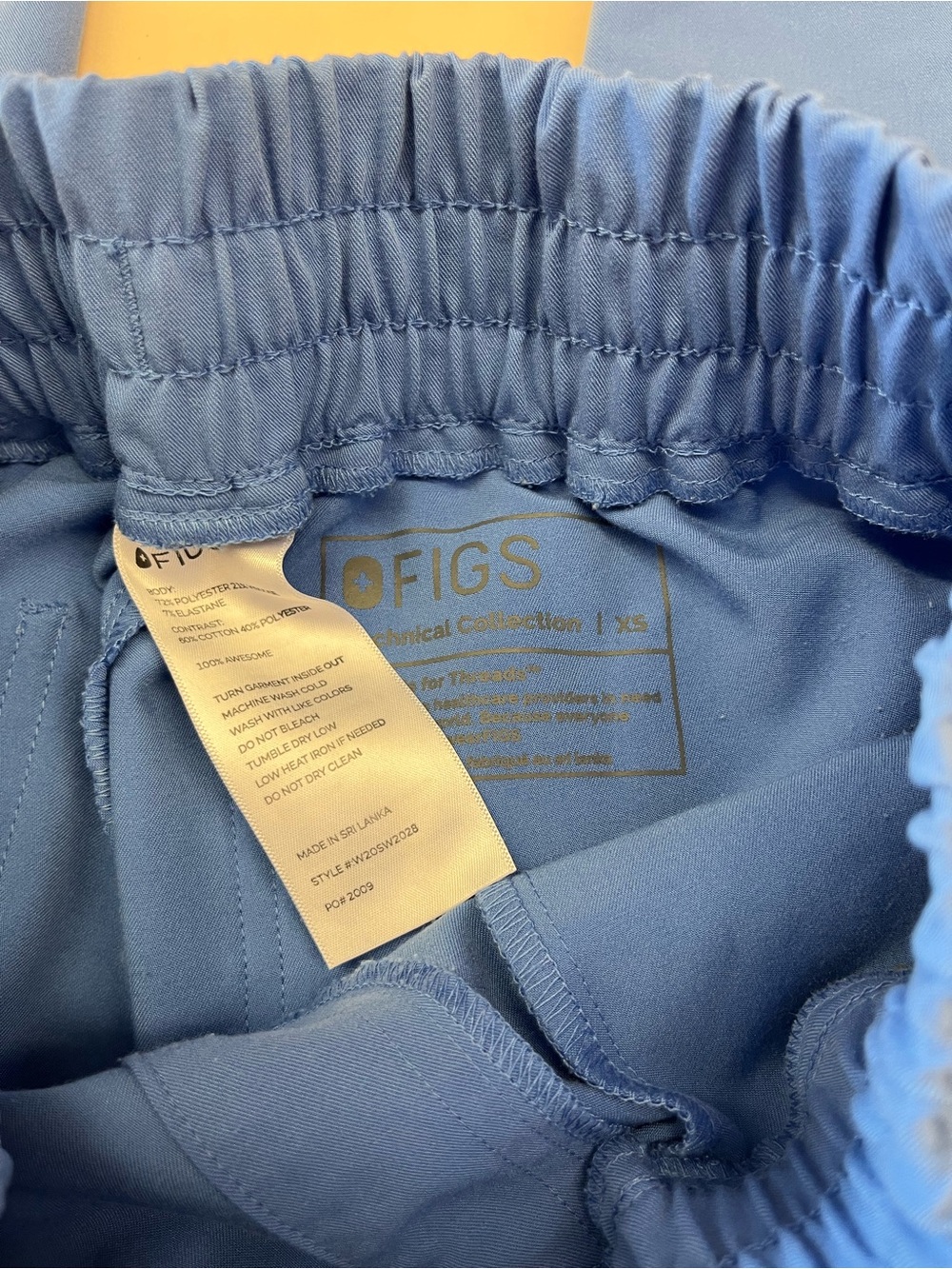 FIGS Scrub Set XS Ceil Blue - Picture 4 of 4